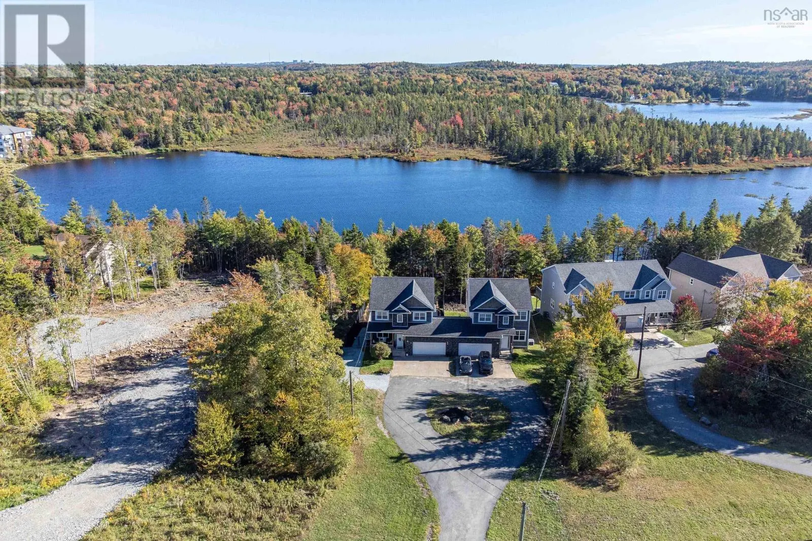 212 Voyageur Way
