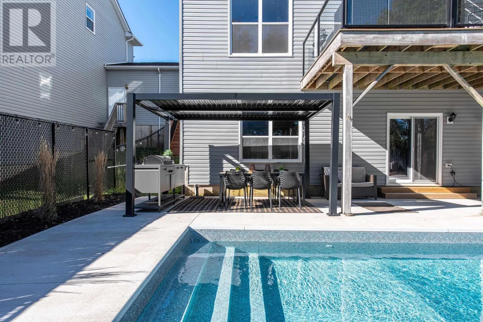 212 Voyageur Way