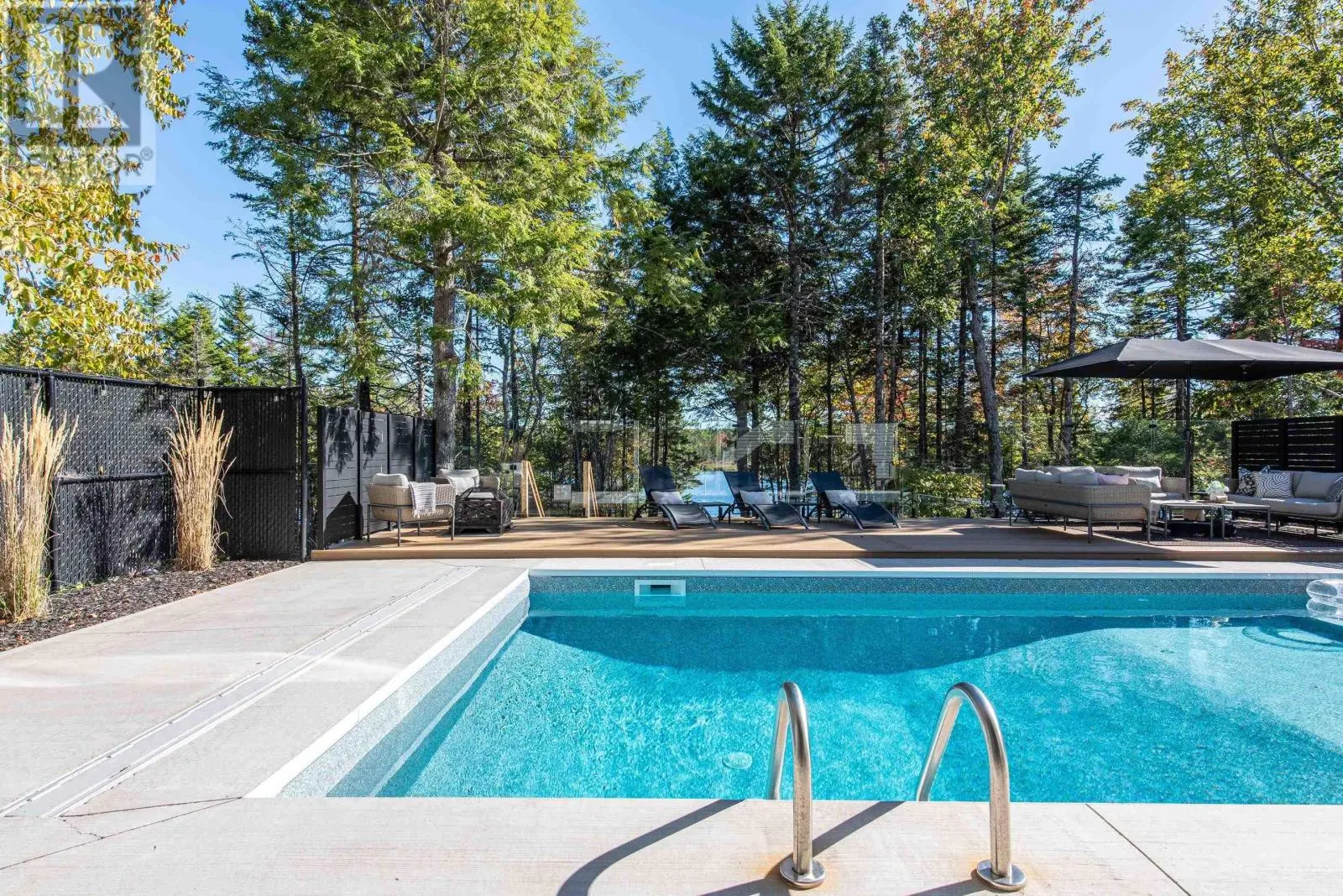212 Voyageur Way
