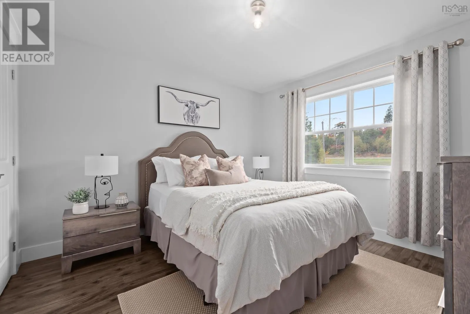 212 Voyageur Way