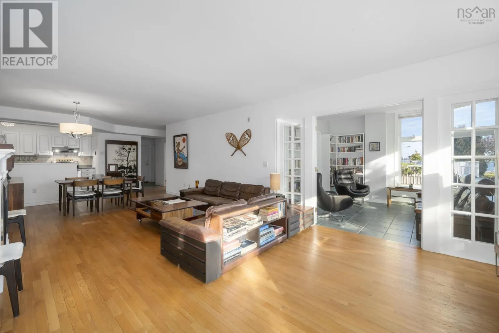106 99 Waterfront Drive