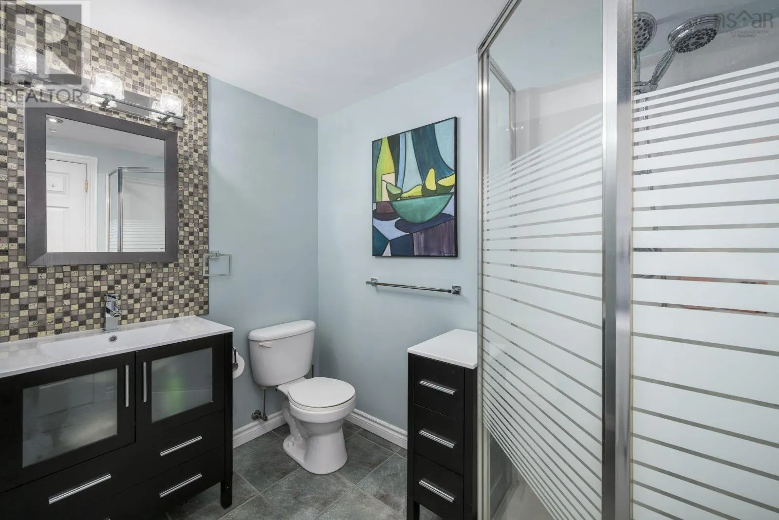 106 99 Waterfront Drive