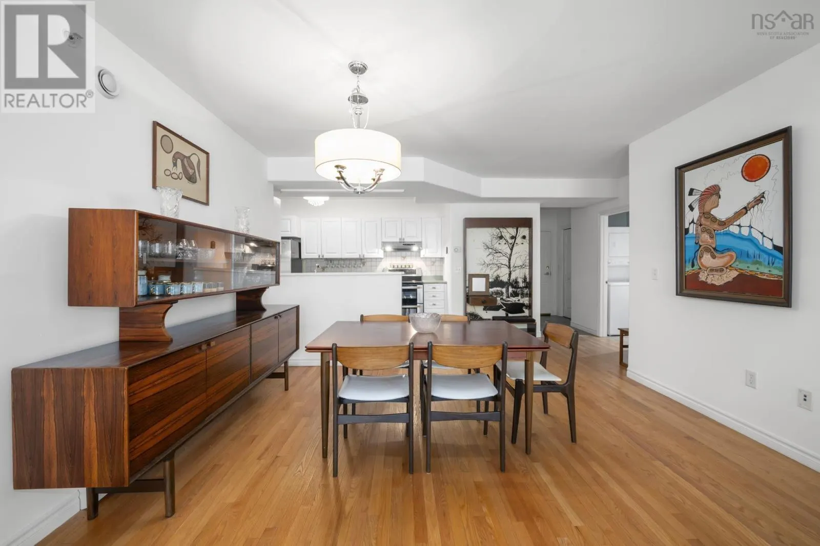 106 99 Waterfront Drive