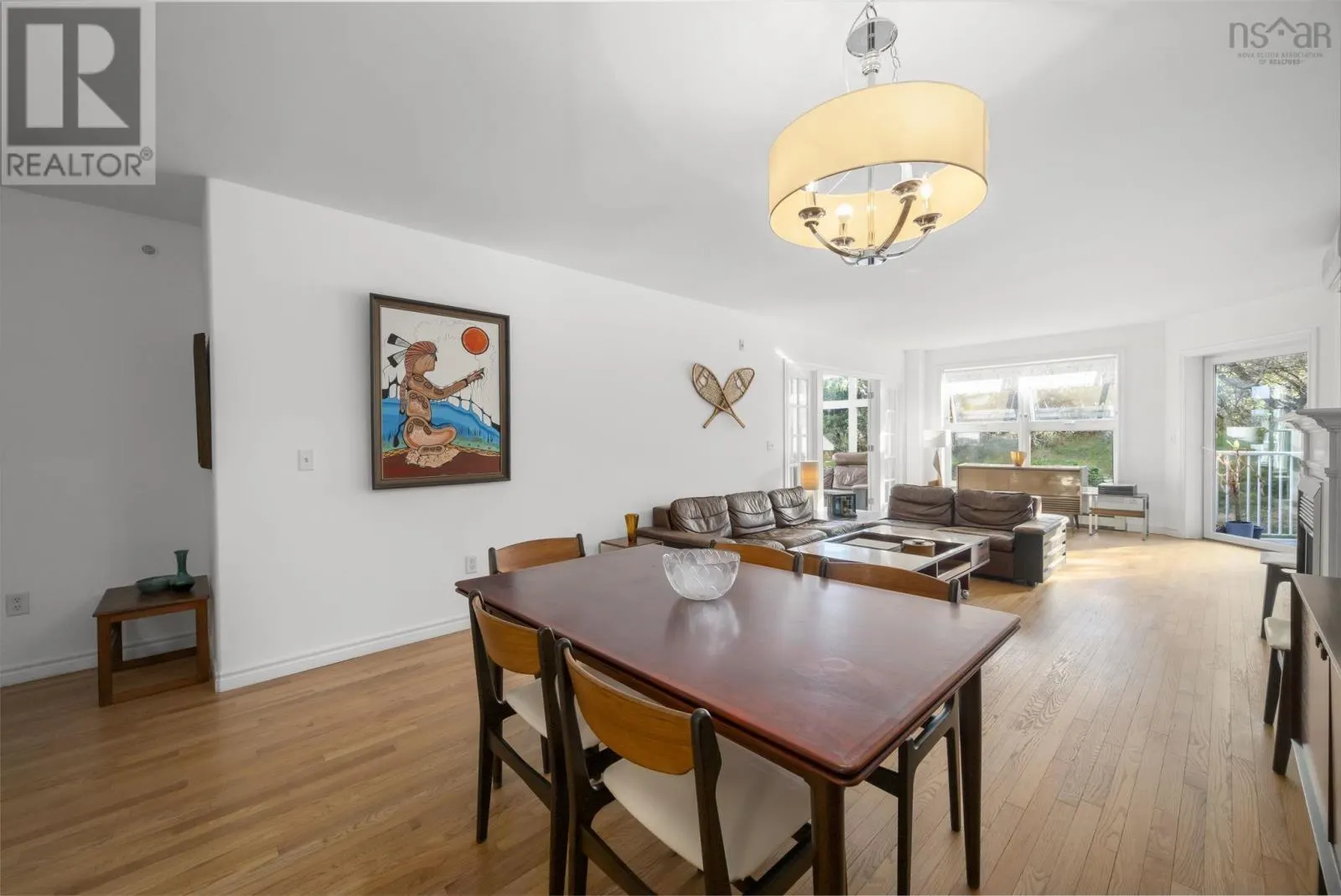 106 99 Waterfront Drive