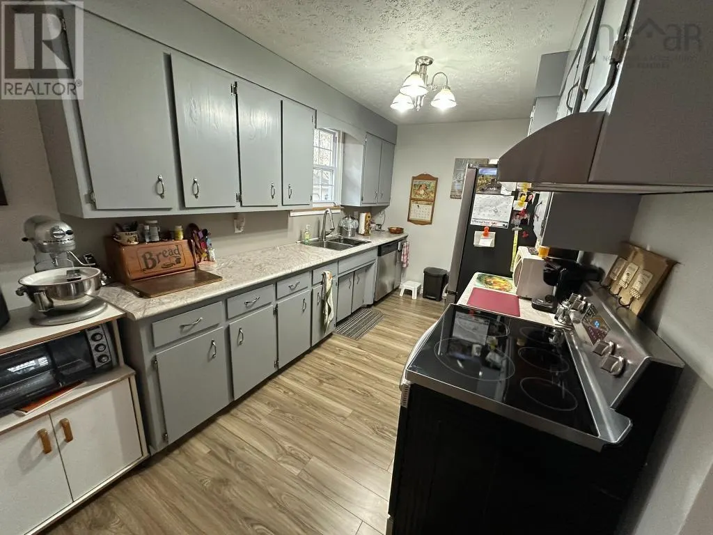 2807 Pinecrest Drive|Hayes Subdivision