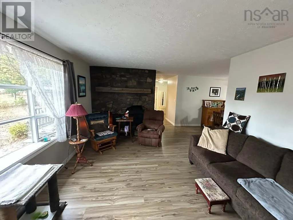 2807 Pinecrest Drive|Hayes Subdivision