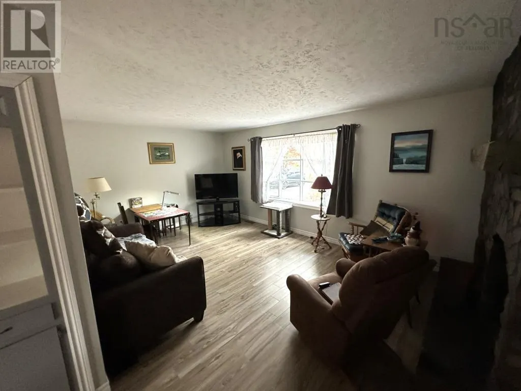 2807 Pinecrest Drive|Hayes Subdivision