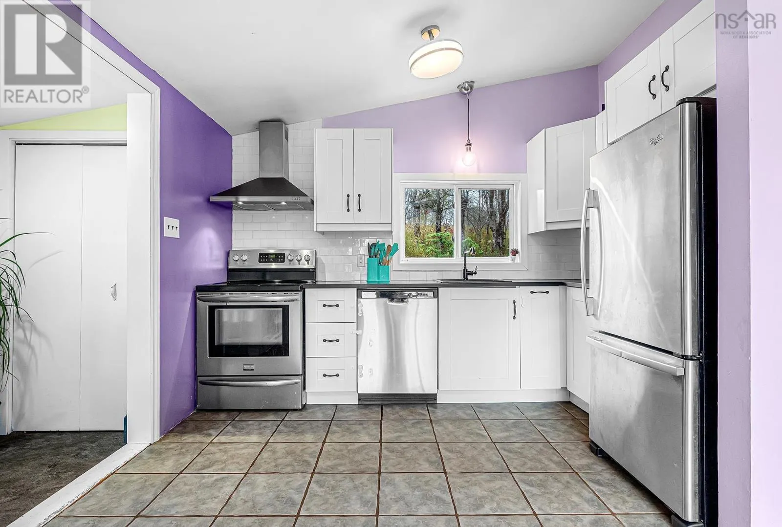 1186 Highway 1