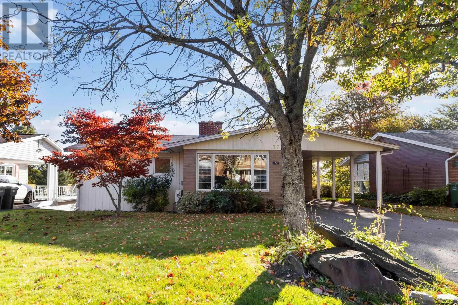 77 Tangmere Crescent