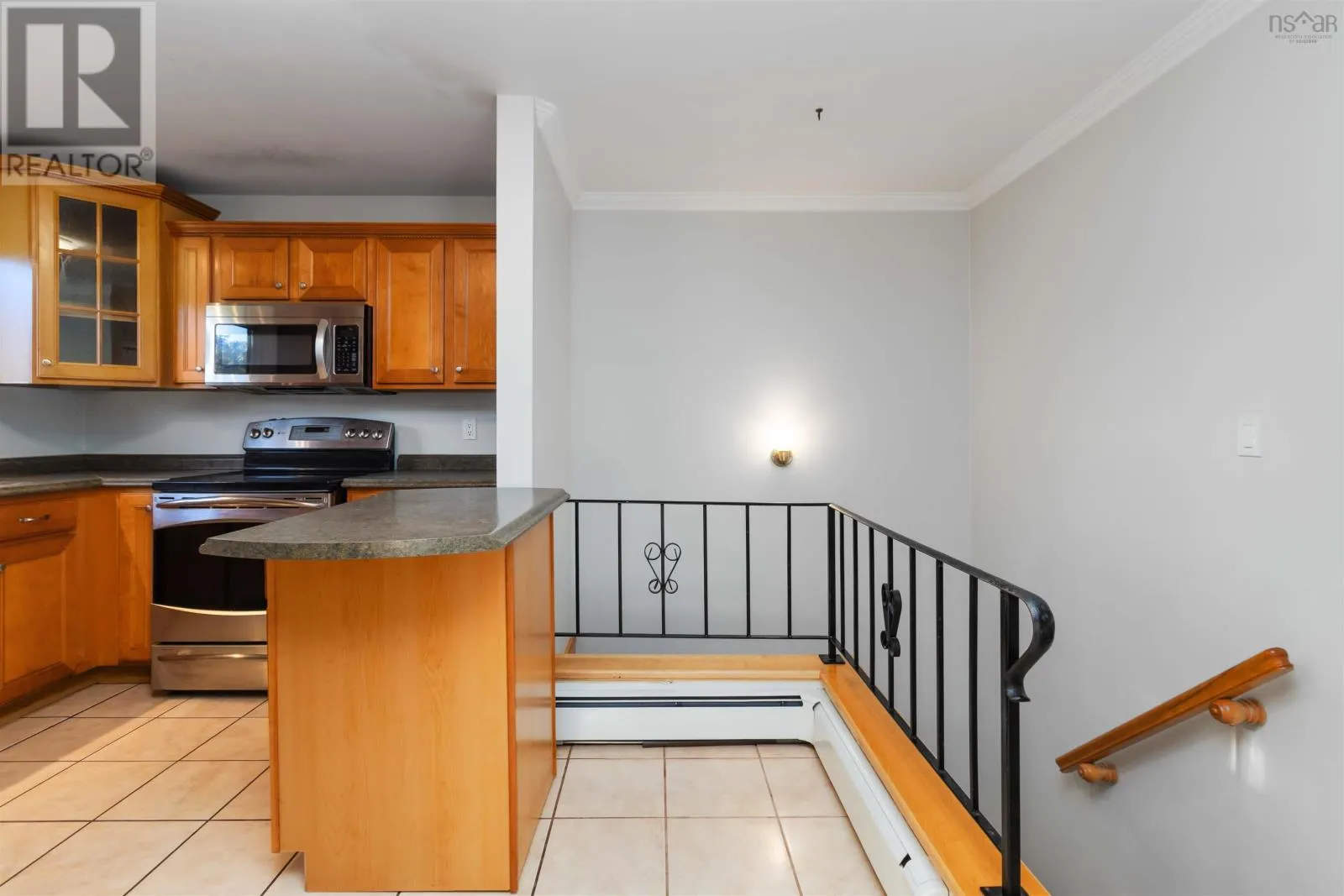 77 Tangmere Crescent