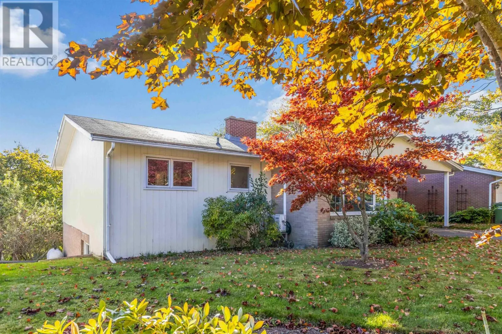 77 Tangmere Crescent