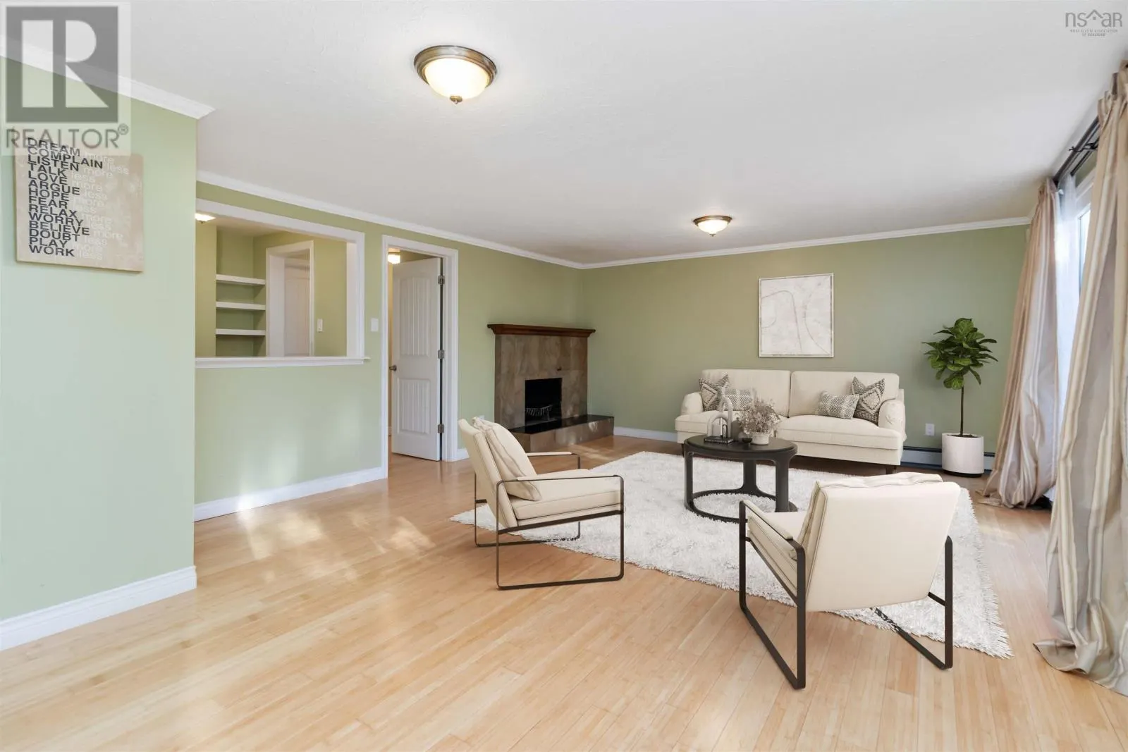 77 Tangmere Crescent