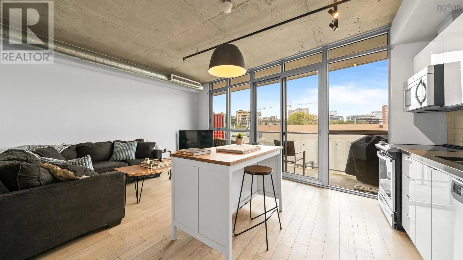 406 1065 Barrington Street