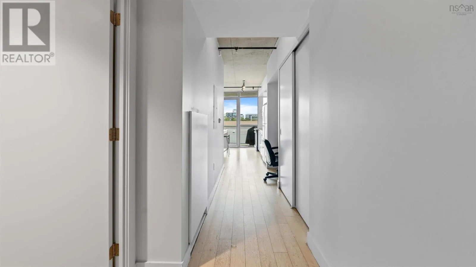 406 1065 Barrington Street