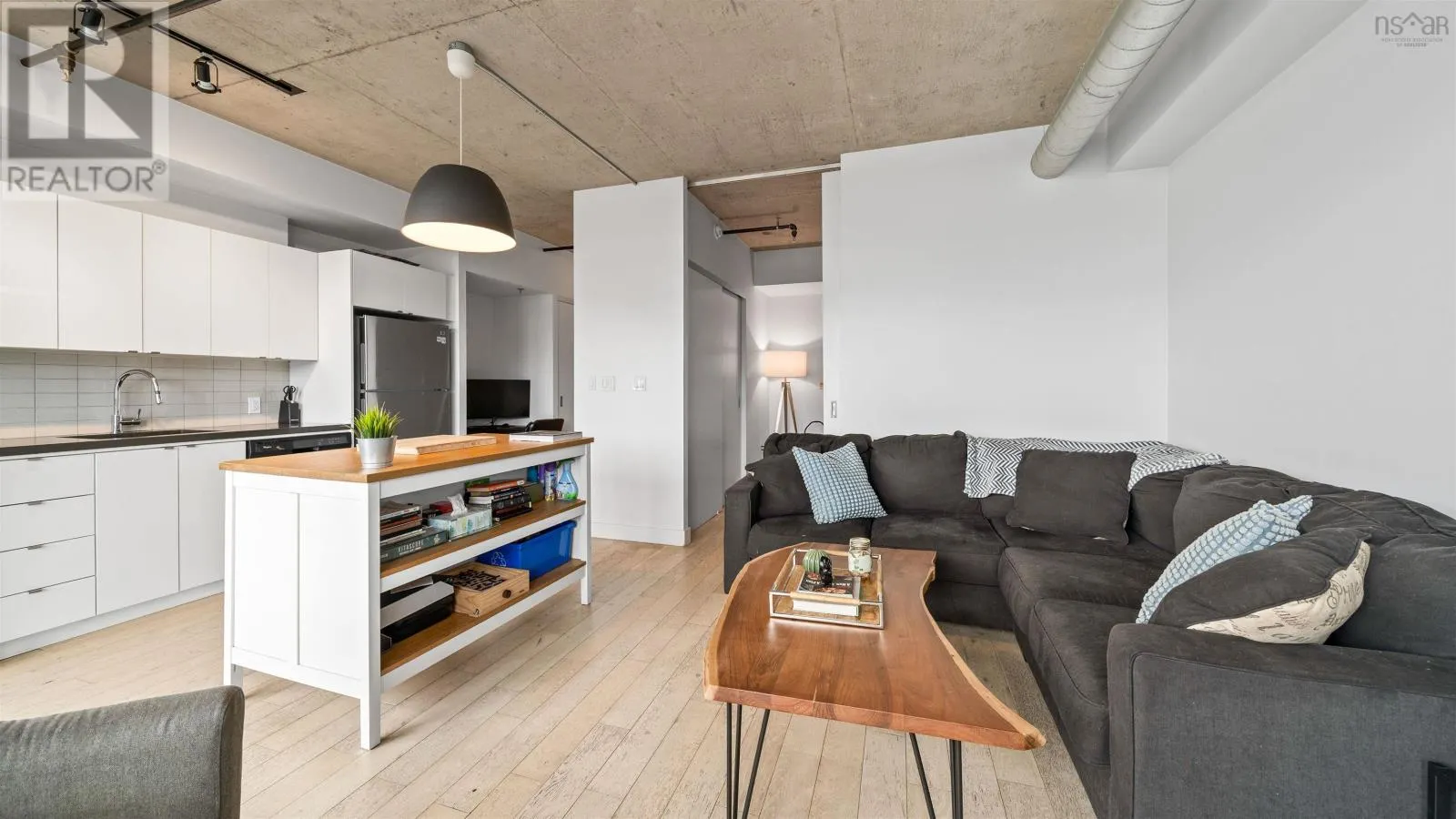 406 1065 Barrington Street