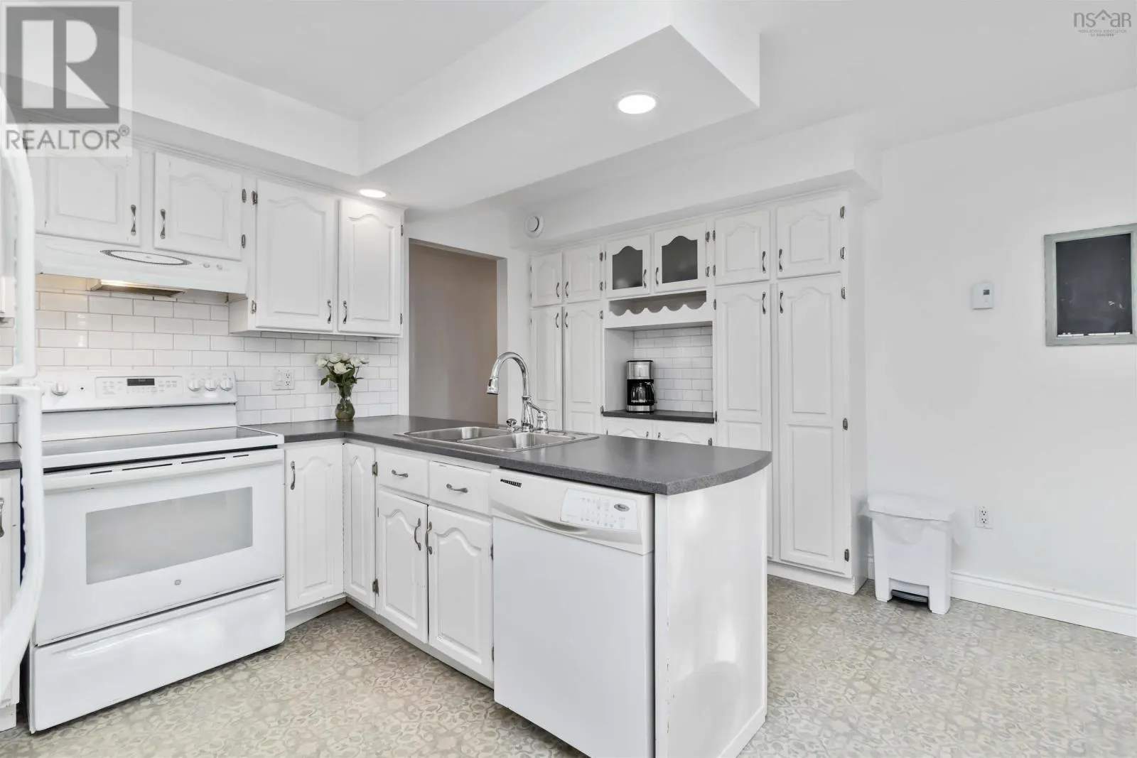 7 Capistrano Drive