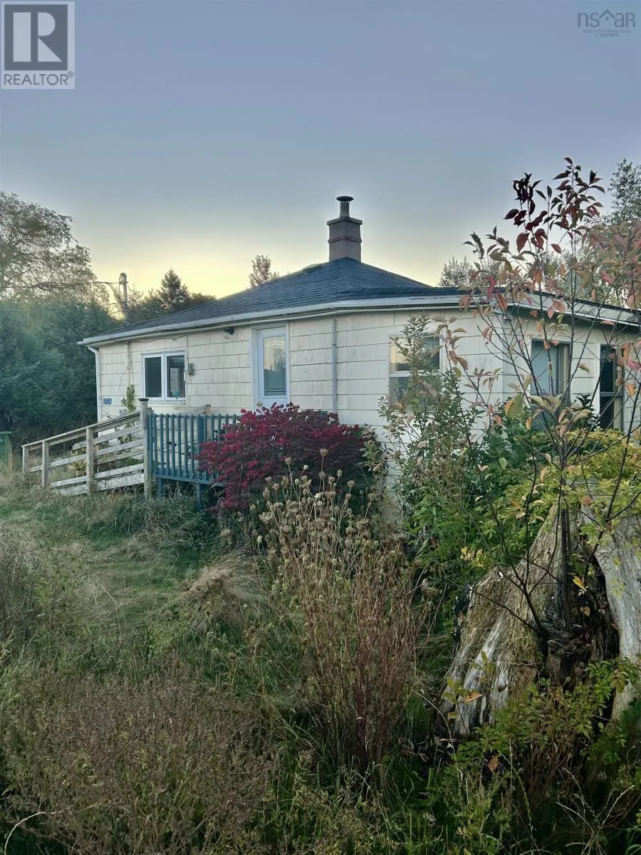 1004 Summer Street