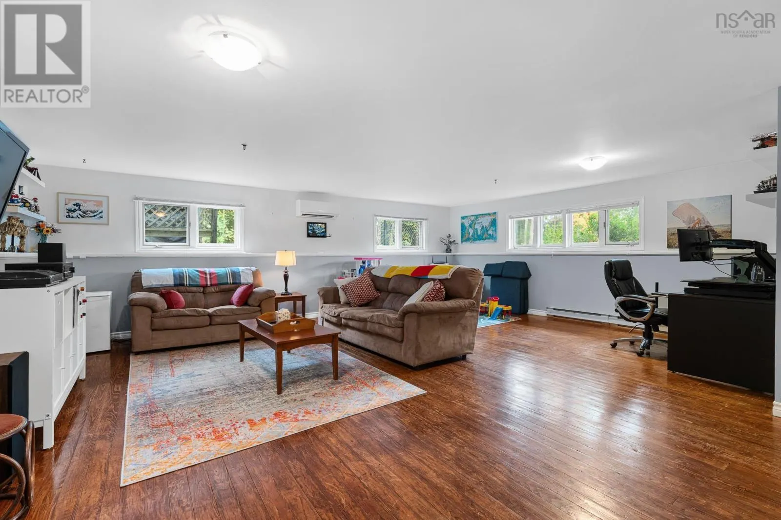 8 Arthur Joseph Drive