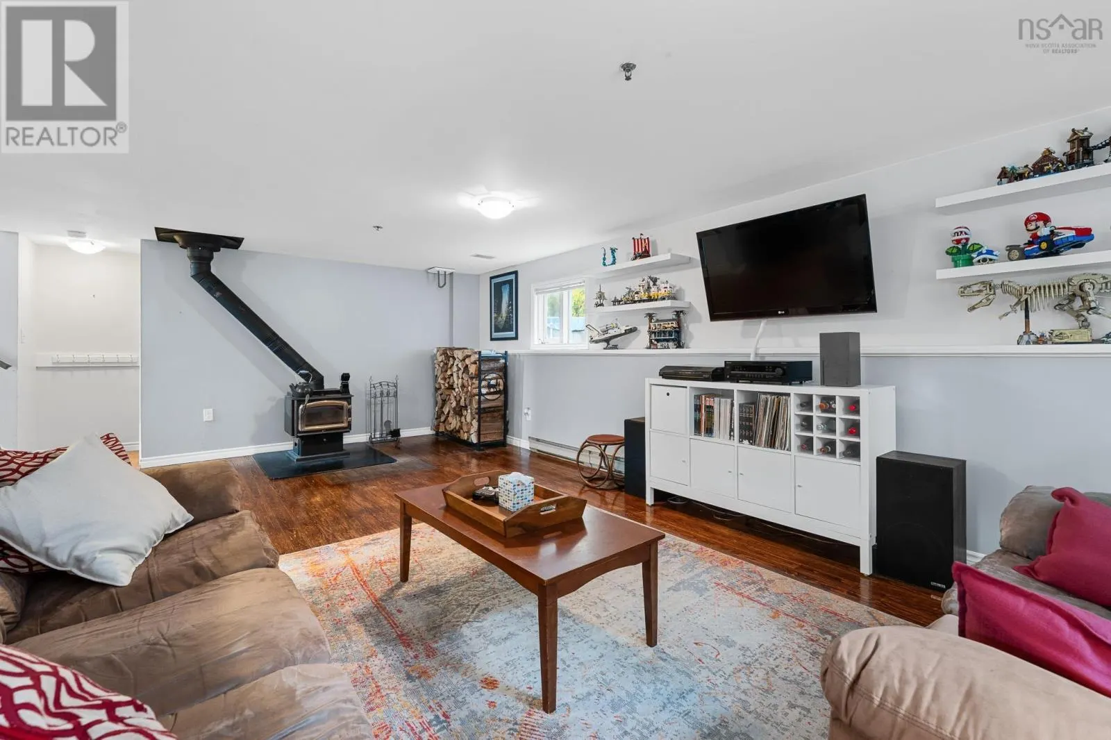 8 Arthur Joseph Drive