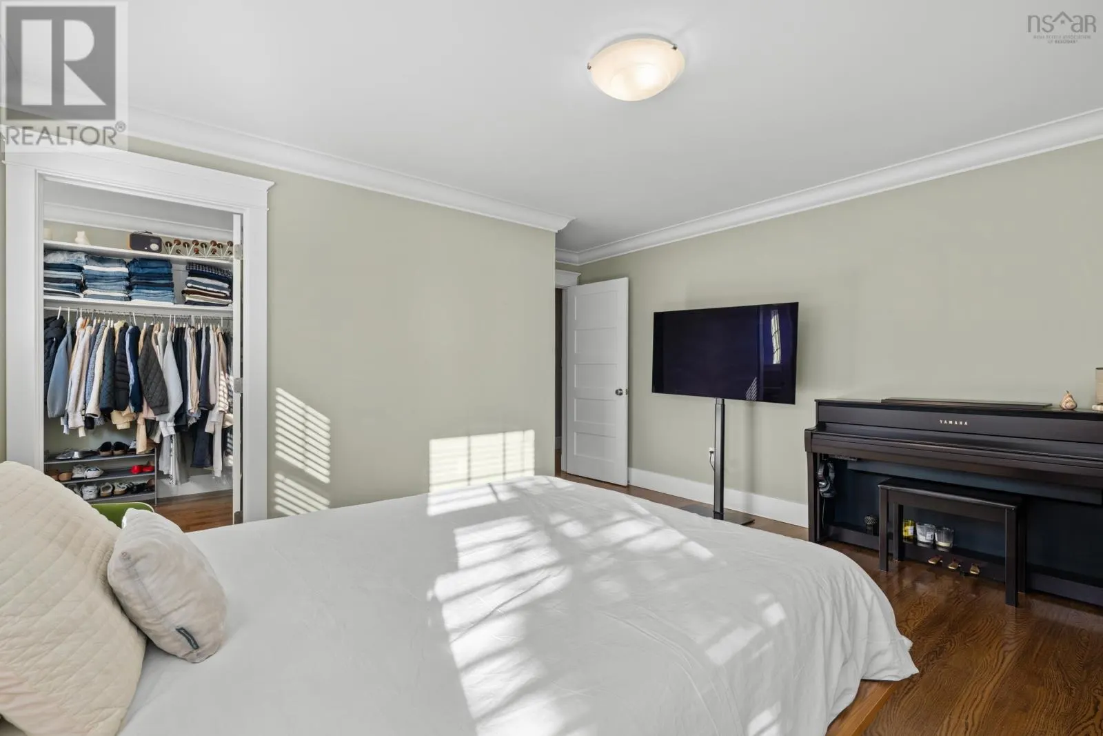 6 Wardour Street