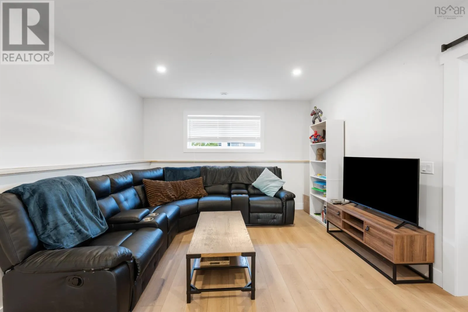 4 Acorn Lane
