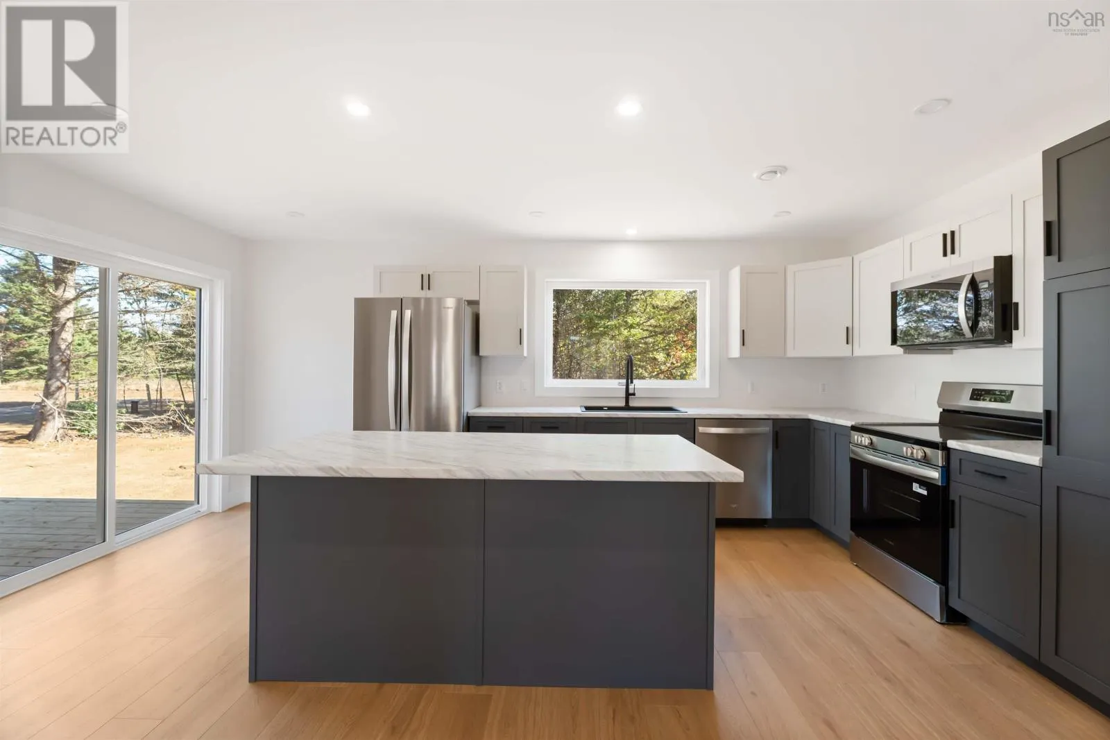 282 Lighthouse Road