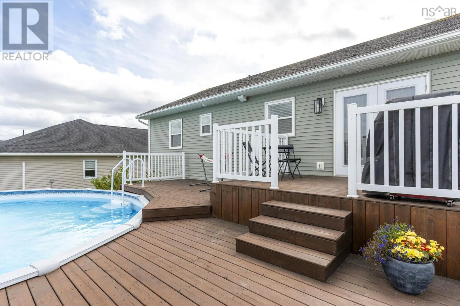 39 Ridge Avenue
