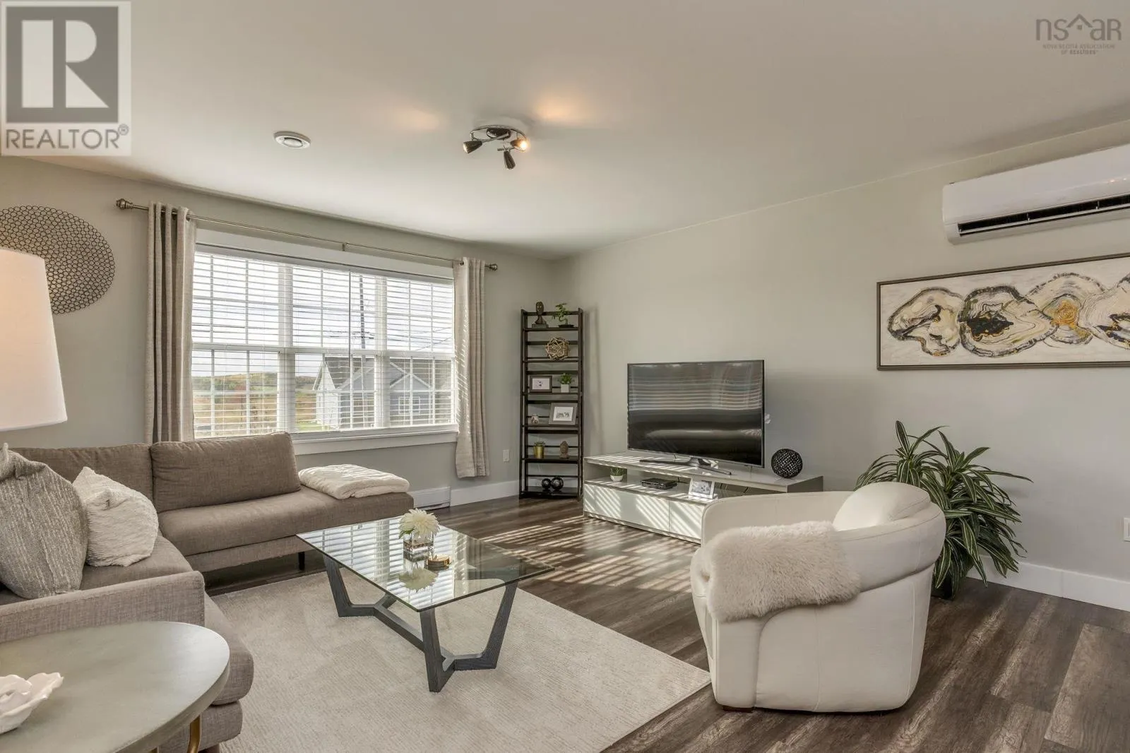 39 Ridge Avenue