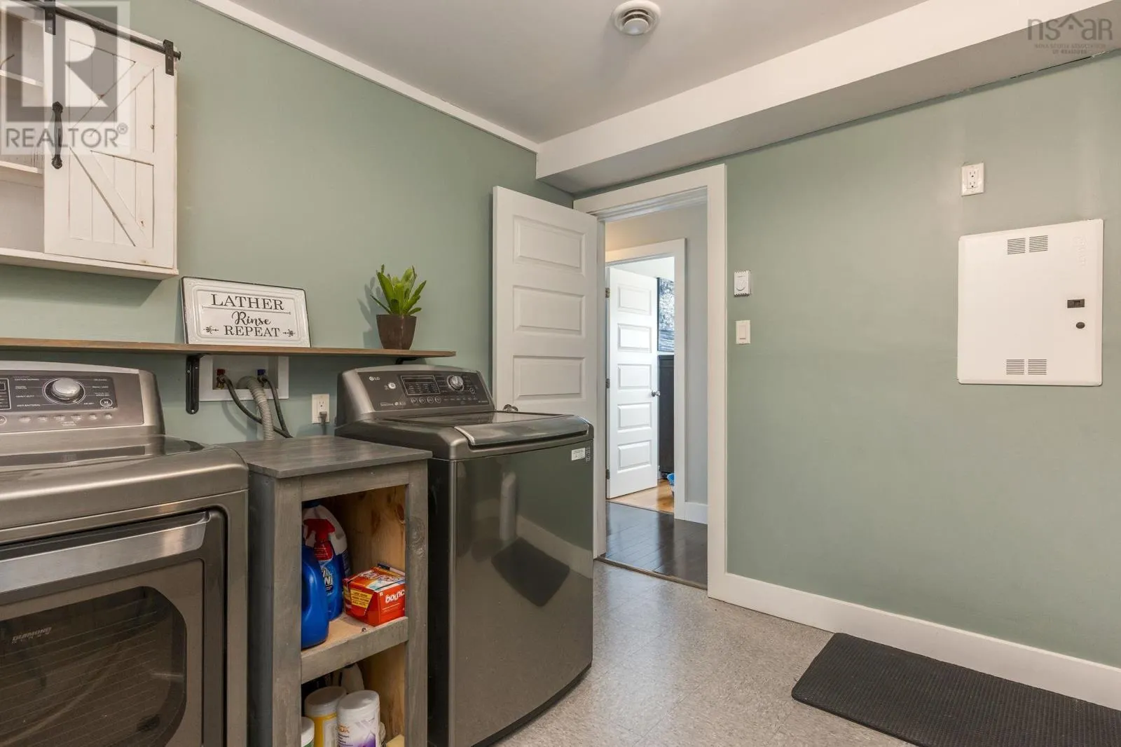 39 Ridge Avenue