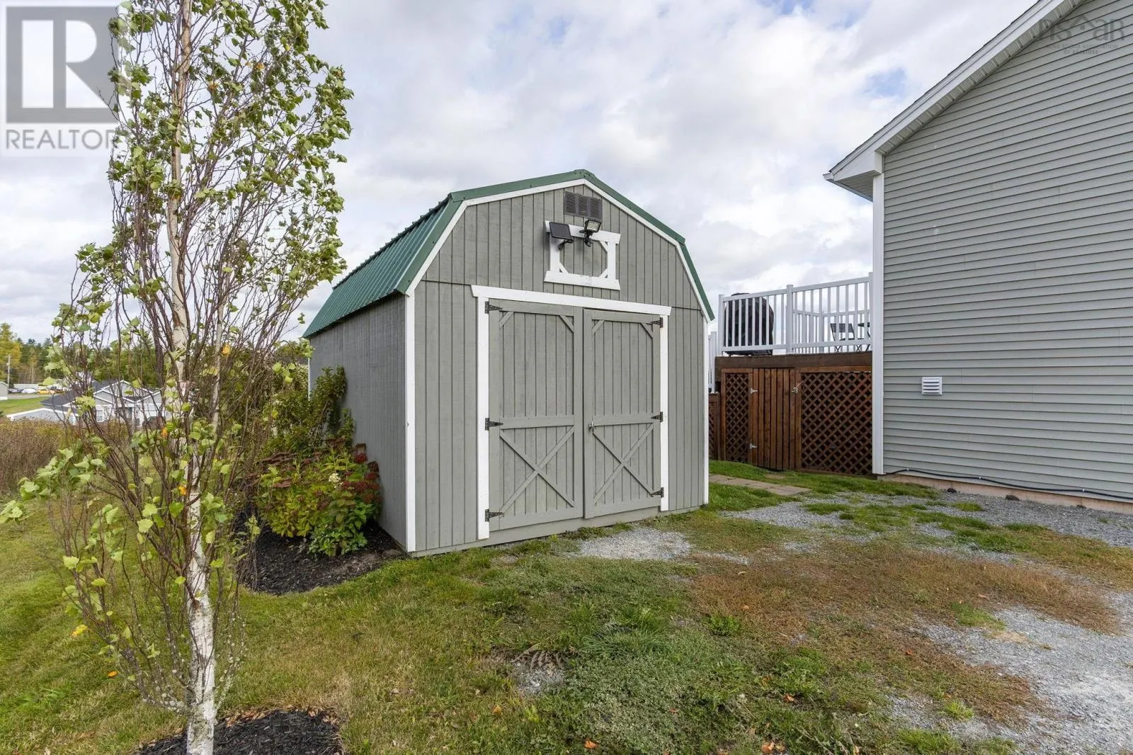 39 Ridge Avenue