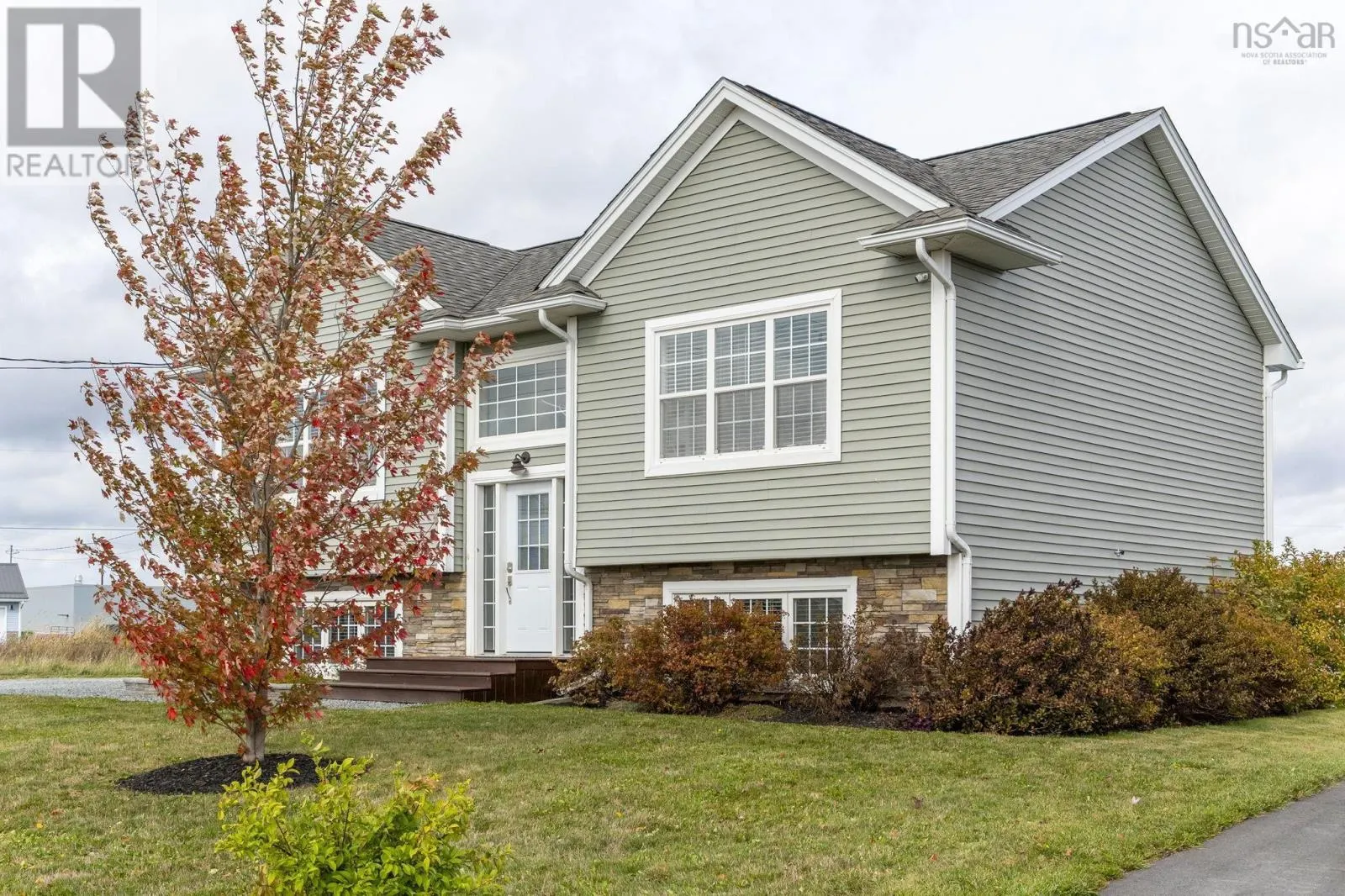 39 Ridge Avenue