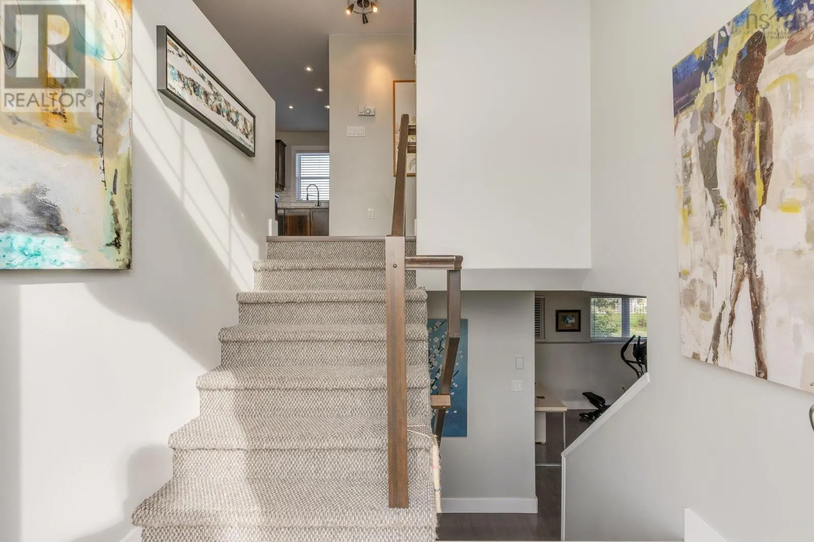 39 Ridge Avenue
