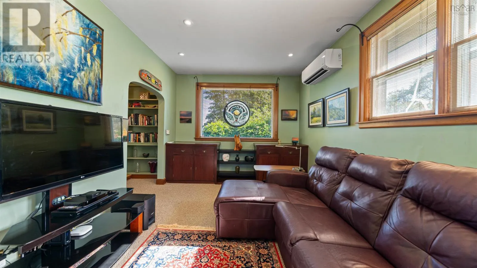 15 Lakeview Avenue