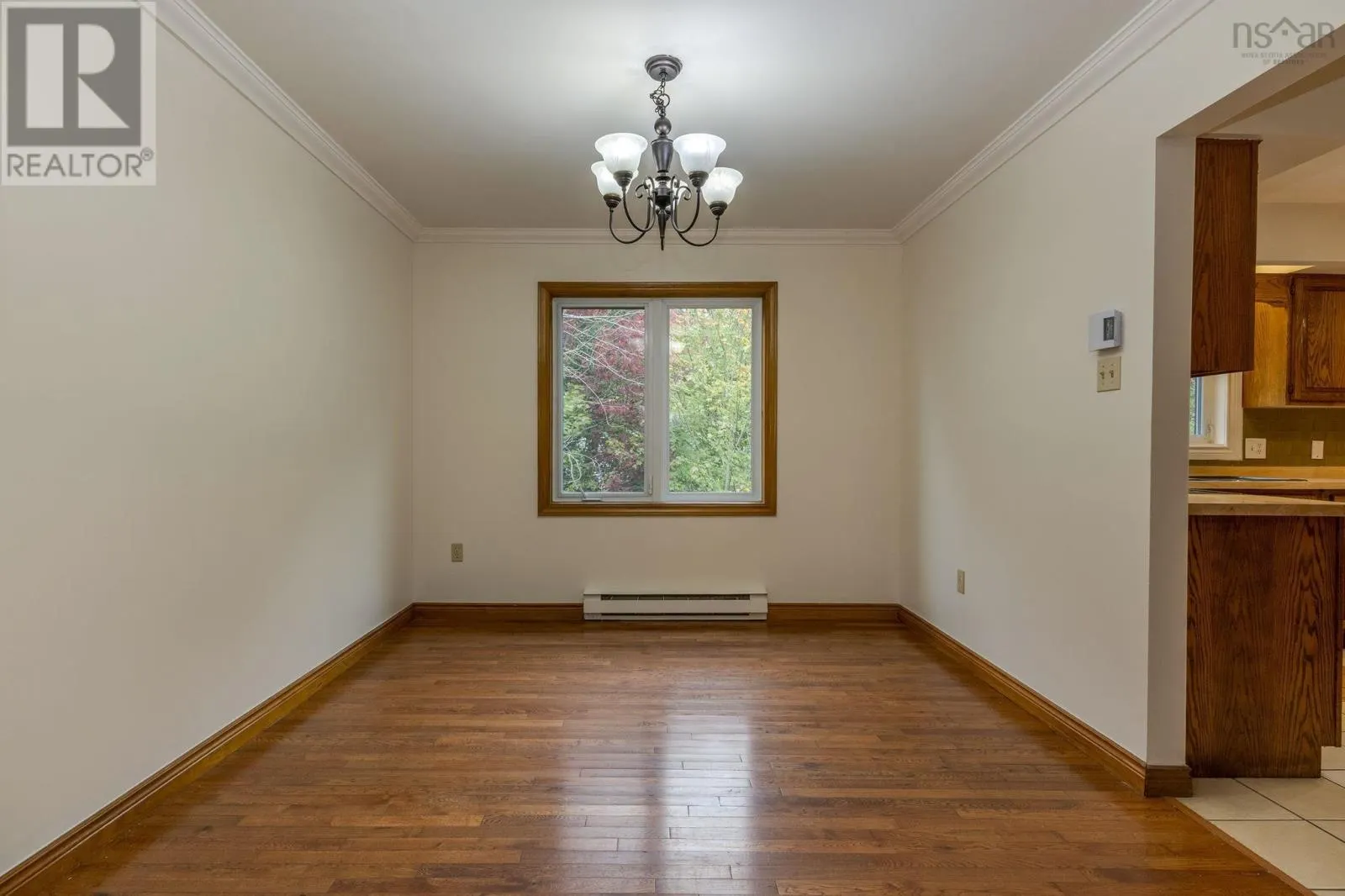 6 Amberwood Court
