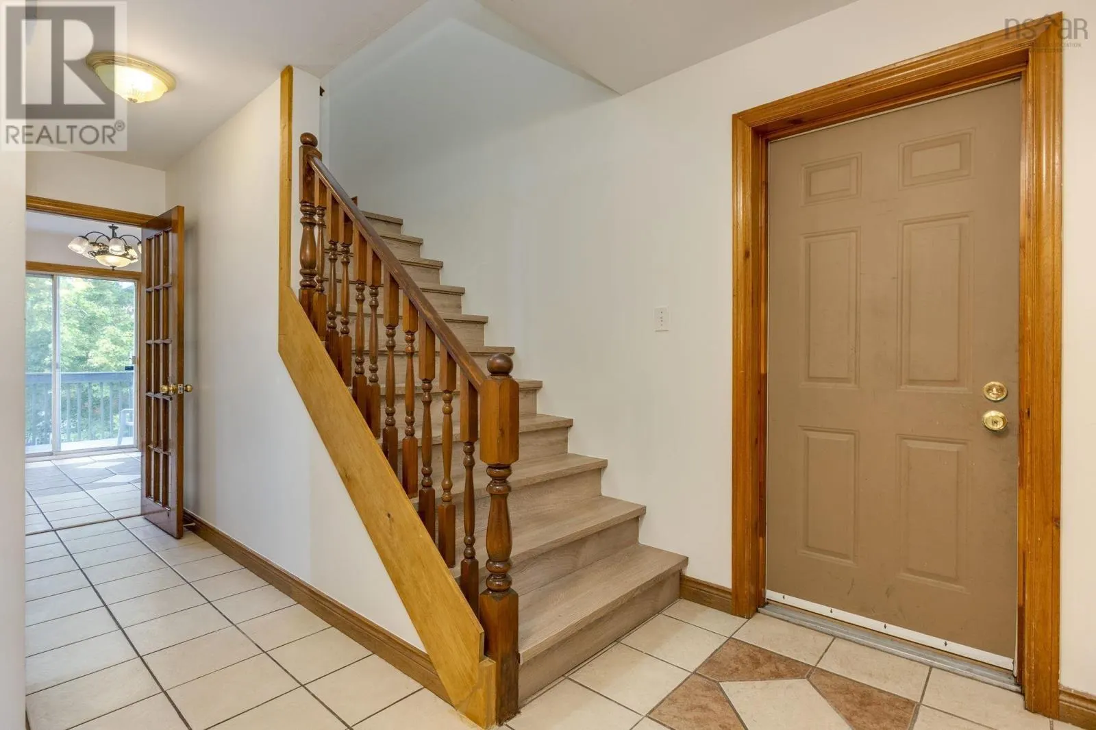 6 Amberwood Court