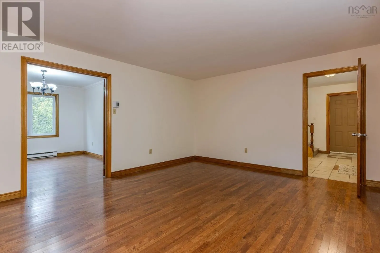 6 Amberwood Court