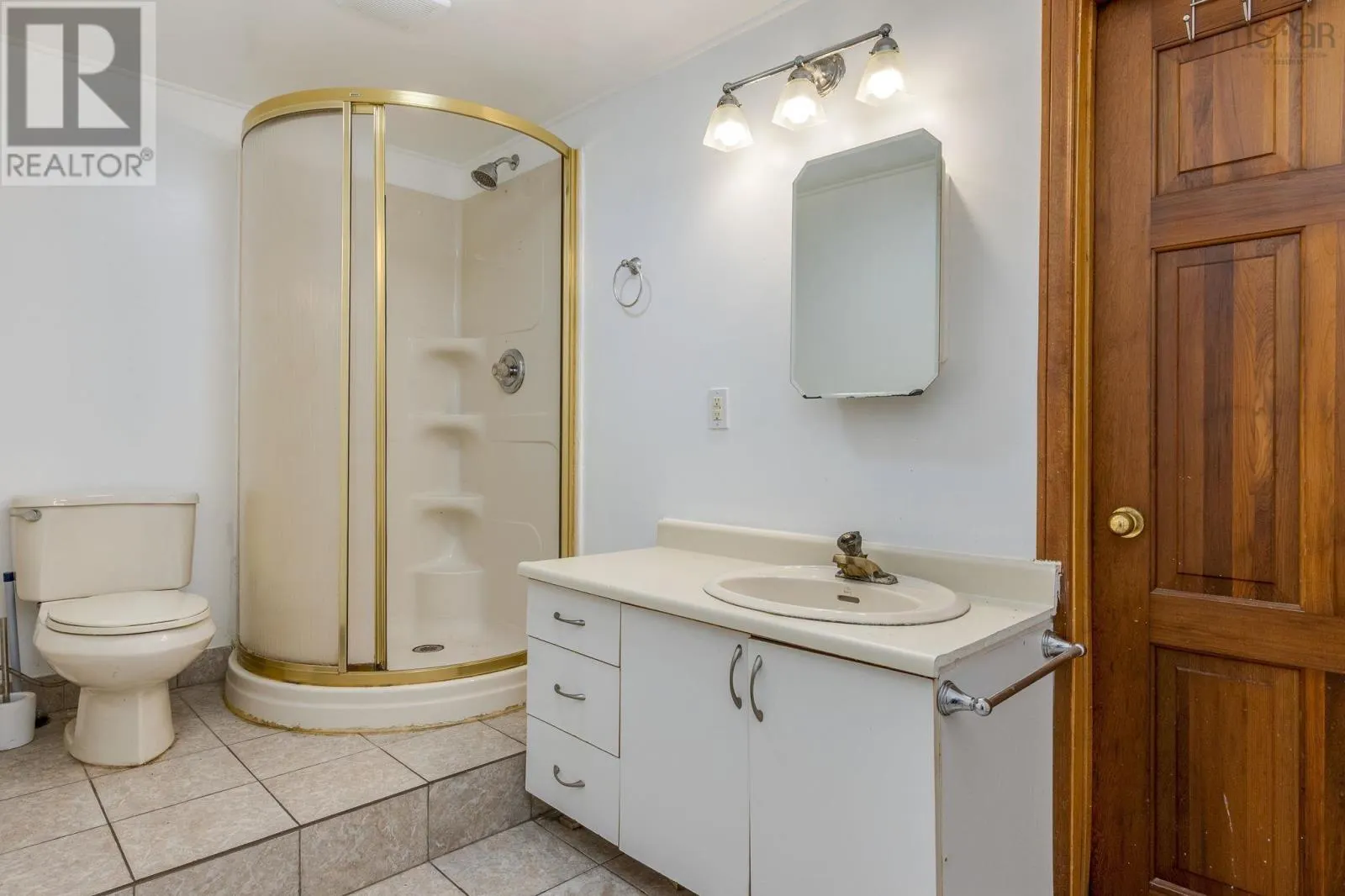 6 Amberwood Court