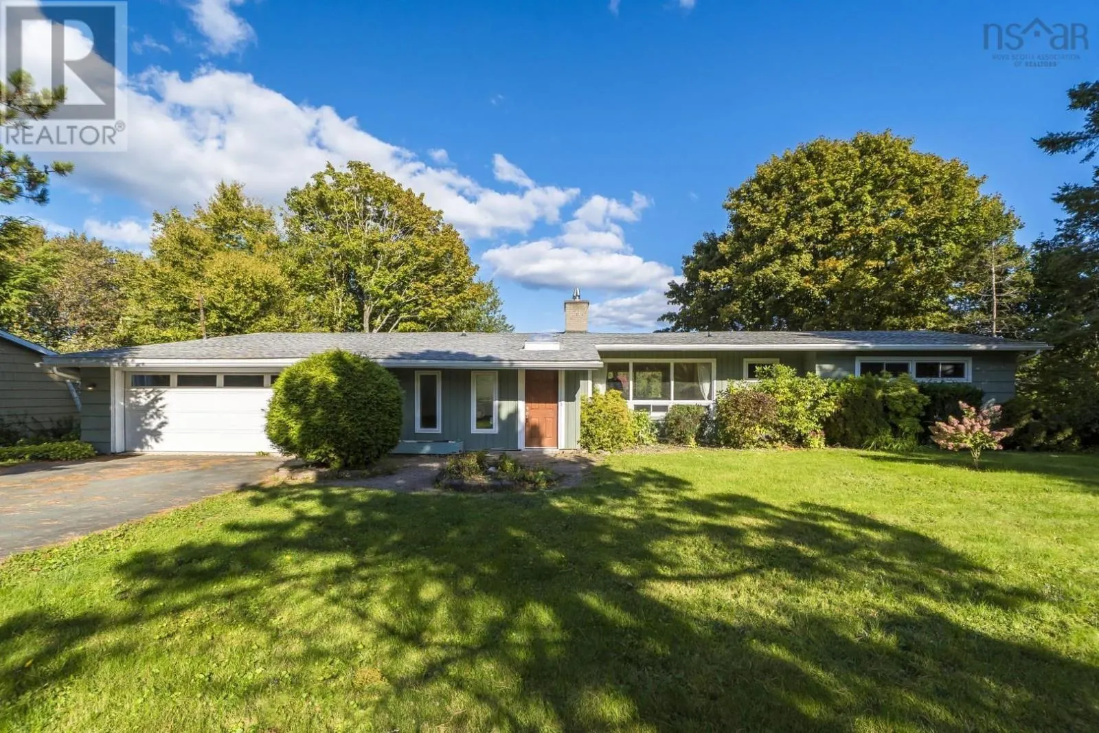 21 Wildwood Boulevard