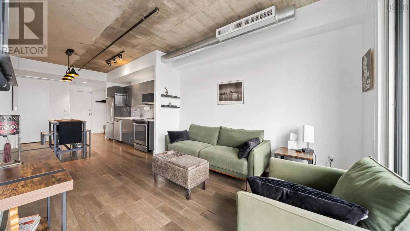 515 1065 Barrington Street