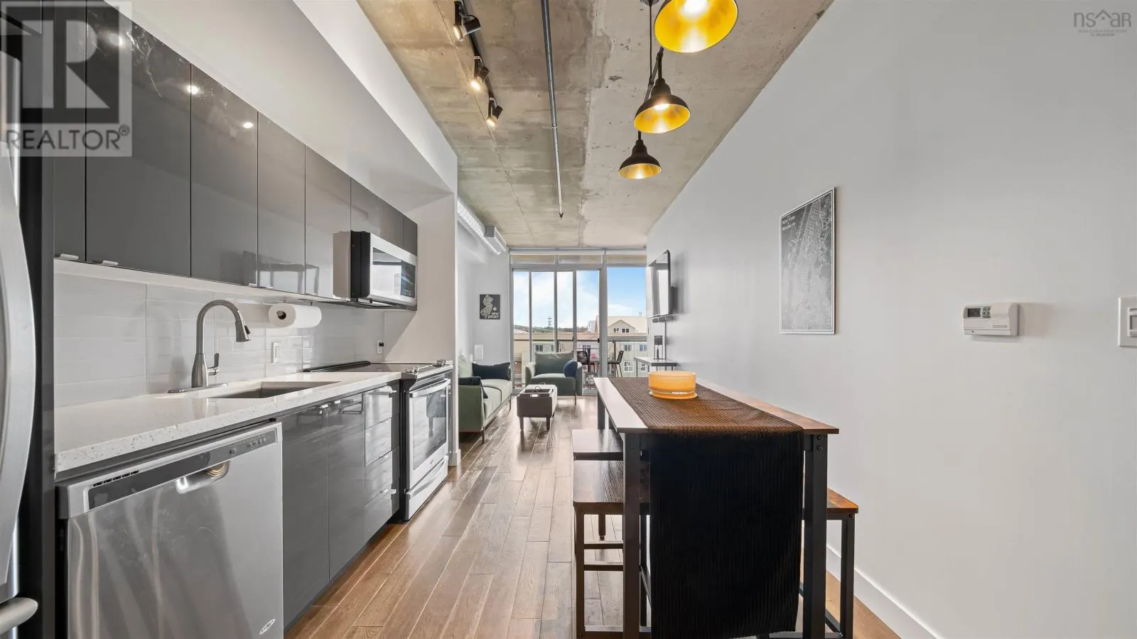 515 1065 Barrington Street