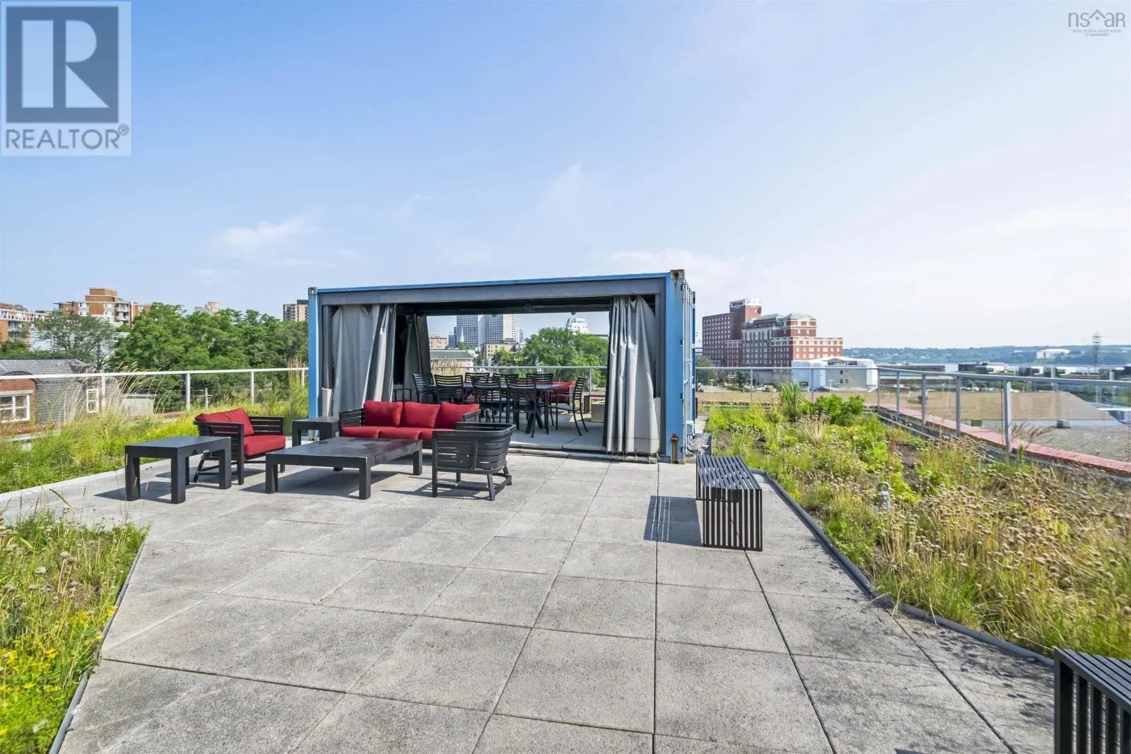 515 1065 Barrington Street