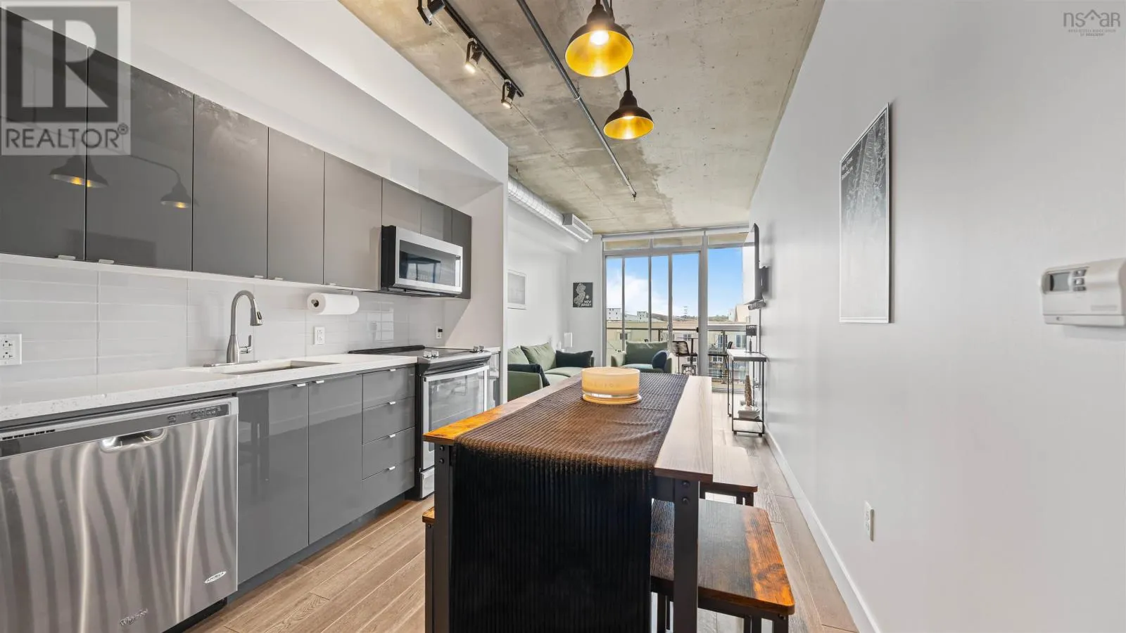 515 1065 Barrington Street