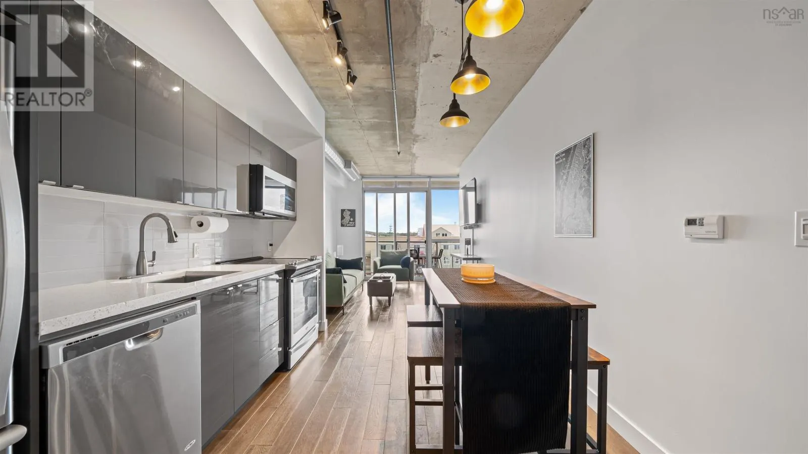 515 1065 Barrington Street