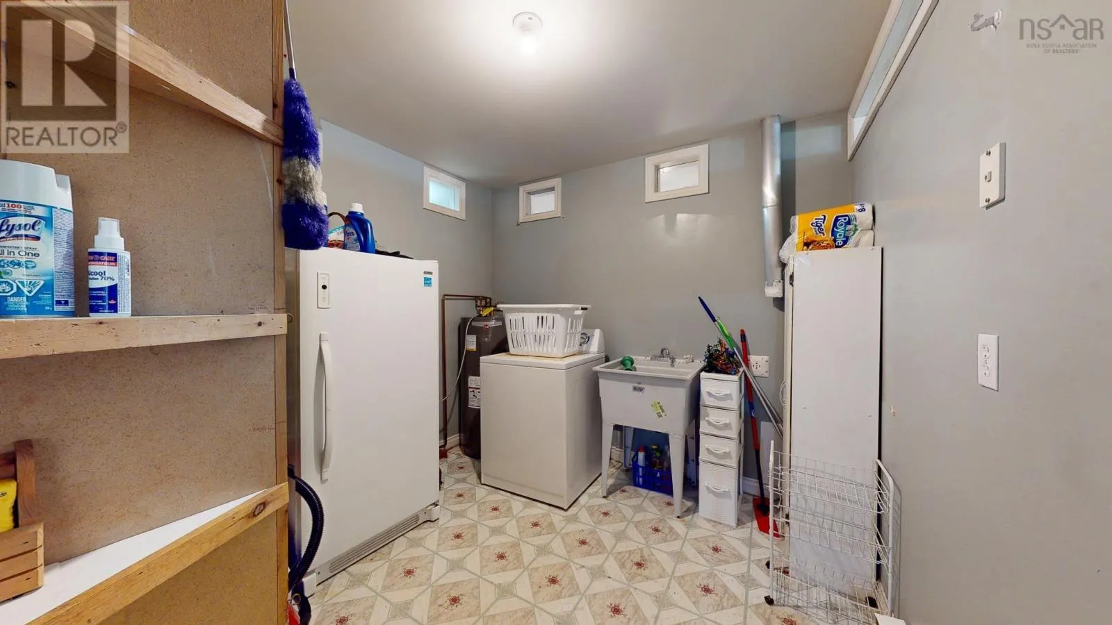 2 Riverview Avenue