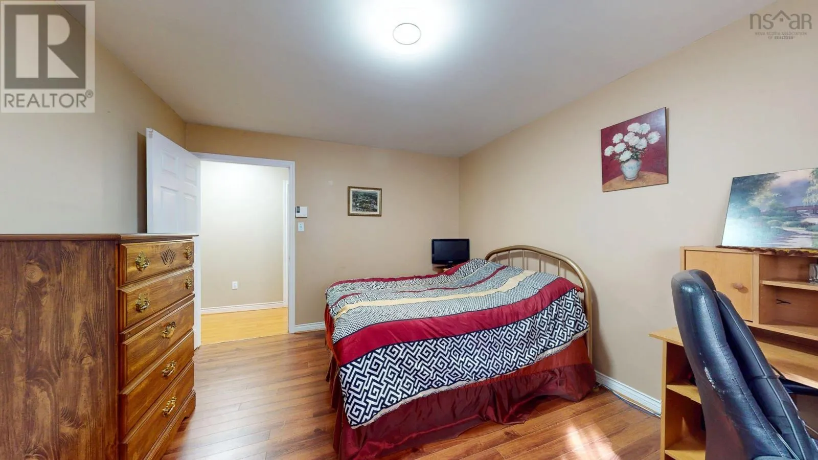 2 Riverview Avenue