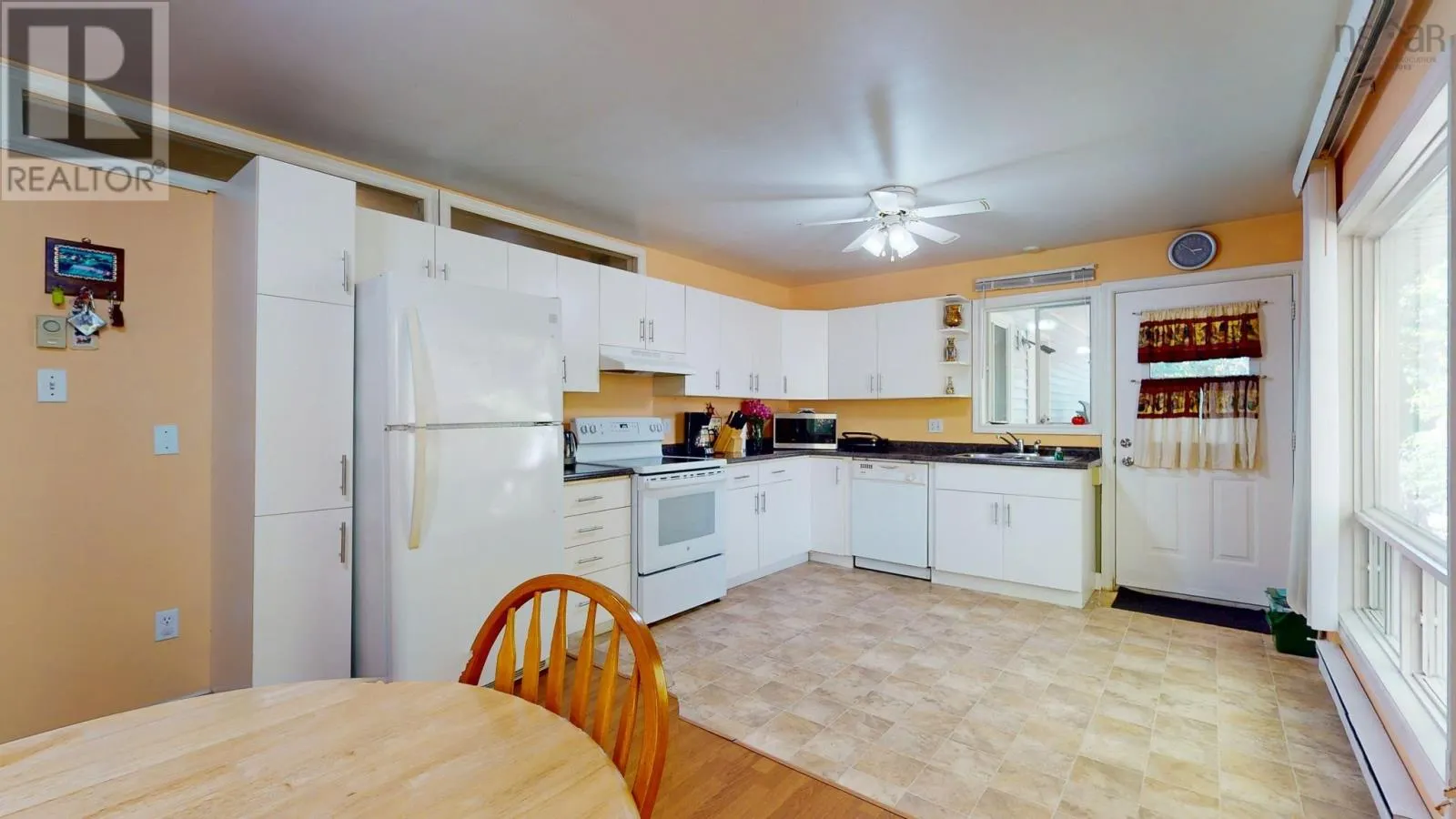 2 Riverview Avenue