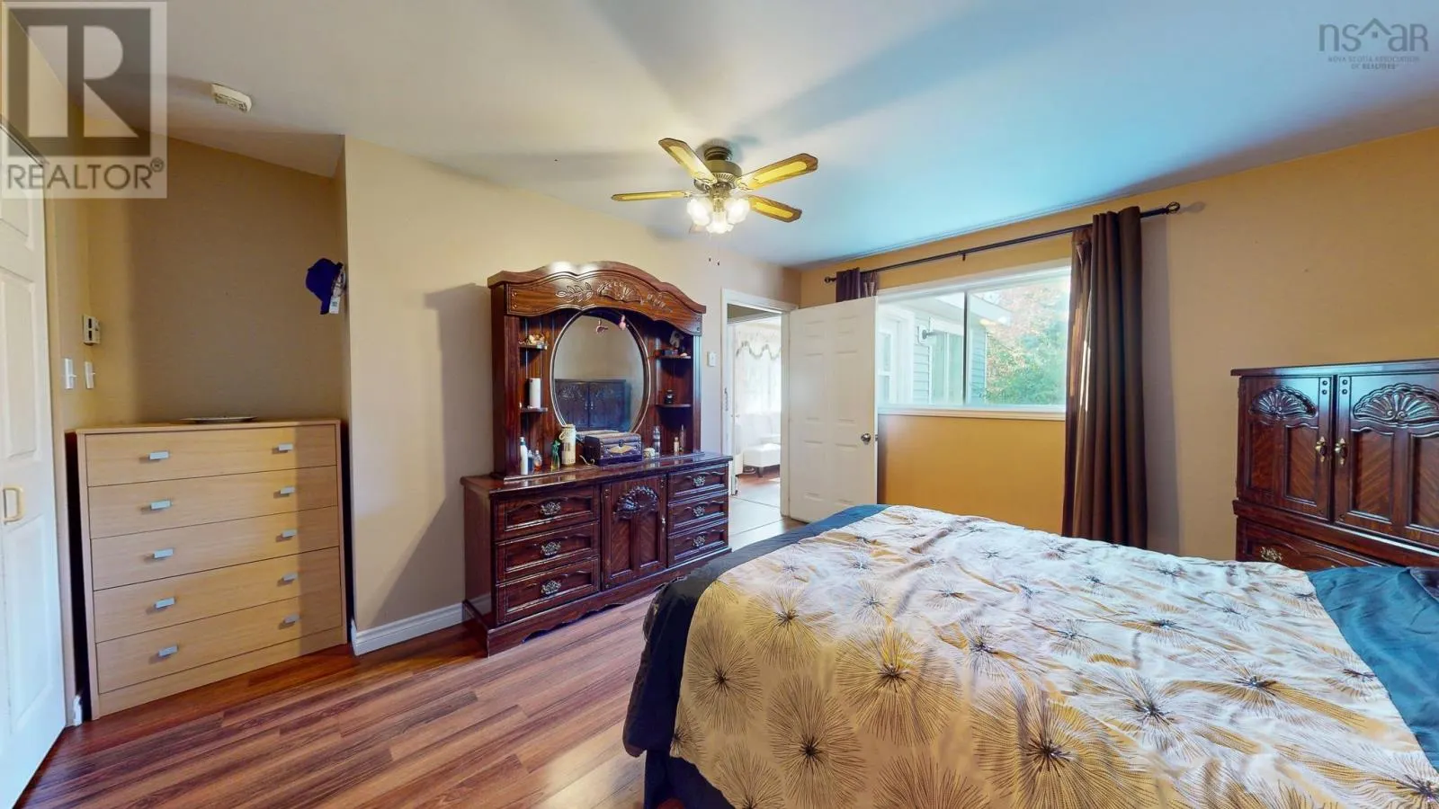 2 Riverview Avenue