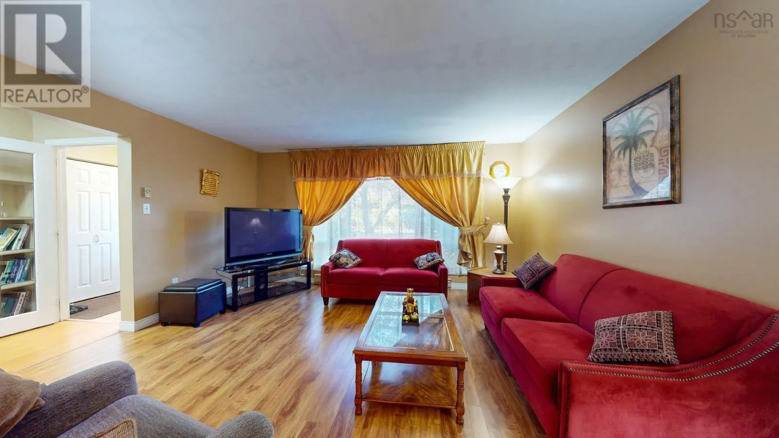 2 Riverview Avenue
