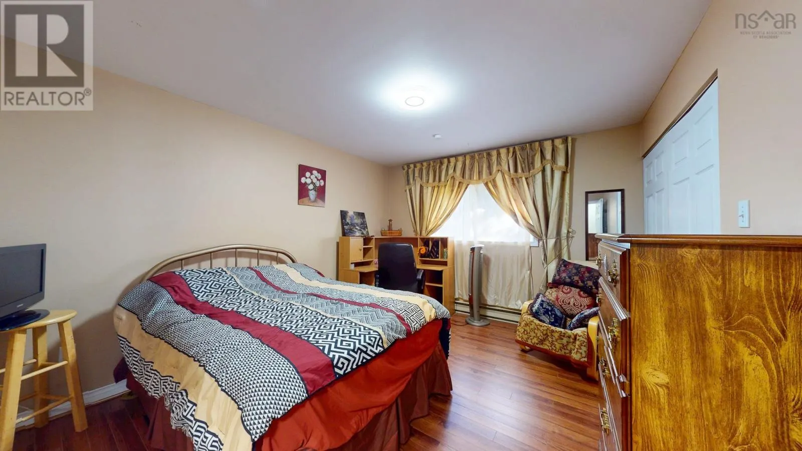 2 Riverview Avenue