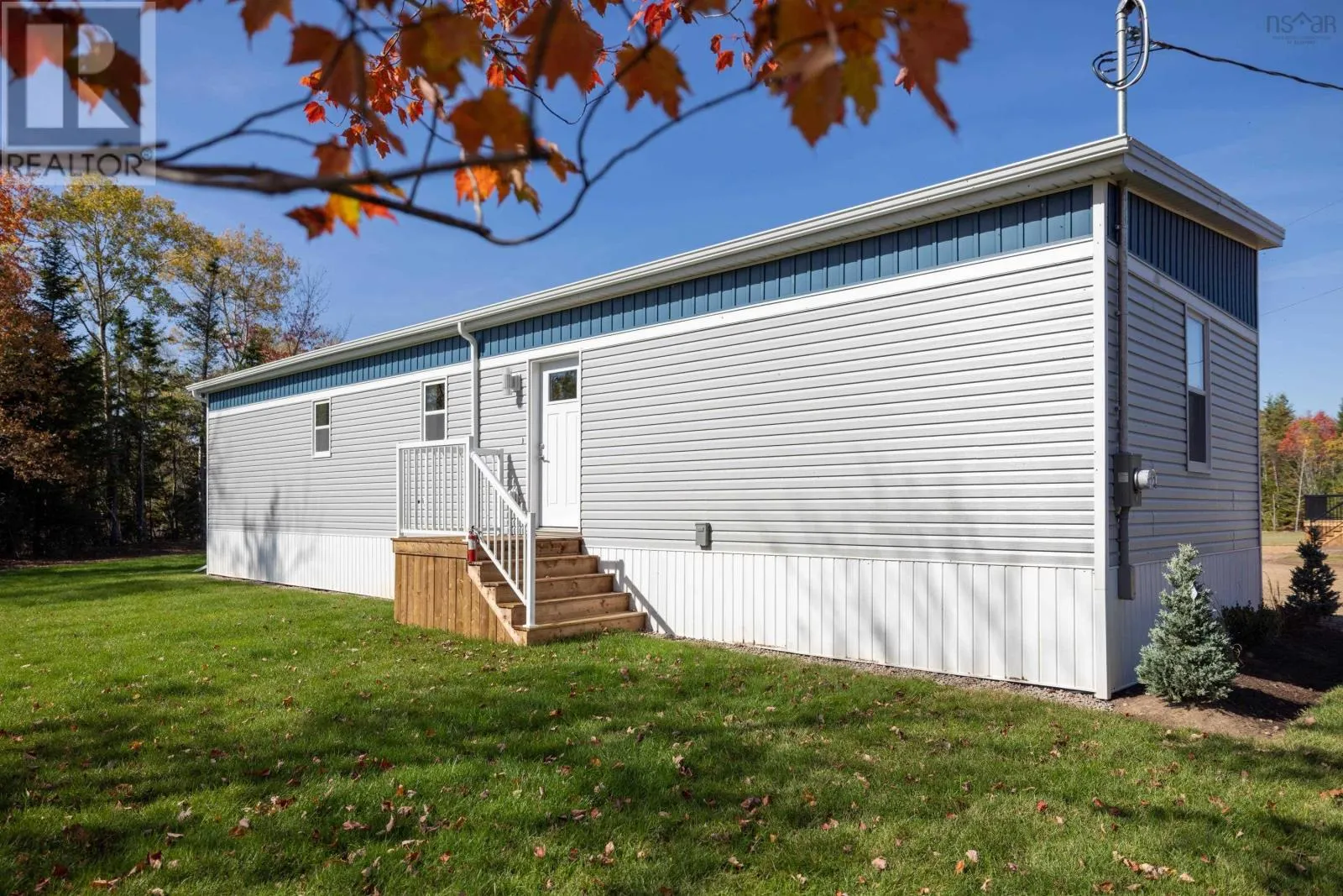 2 Pebble Lane